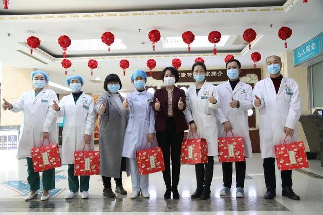 品尝上海“年味”，新春祝福送到100名留沪真如人手上了