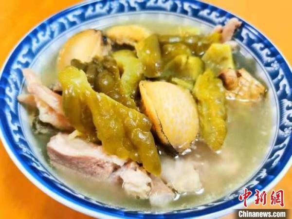 广东侨乡江门“柿饼蒂”苦瓜让农户尝到了“甜头”