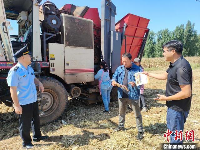 从小手拖到无人驾驶 山东农业机械生产迈向高端化