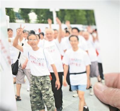 德国极简种植，高端好牙一日得 玛格哈夫博士亲诊，半口牙修复8500元