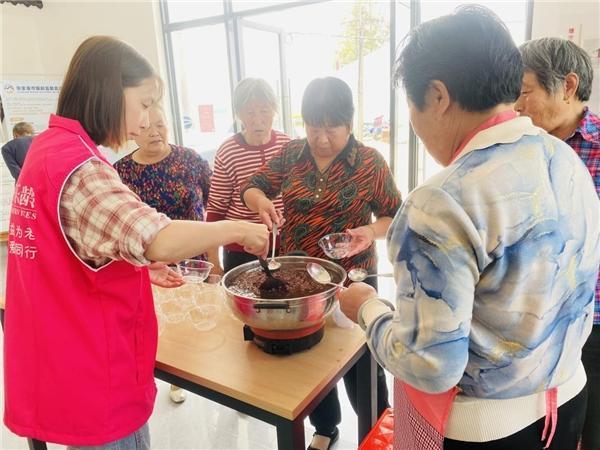 张家港市锦丰镇洪桥村：“党建+居家养老”托起幸福“夕阳红”