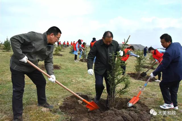 和政县：千名干群挥锹播新绿