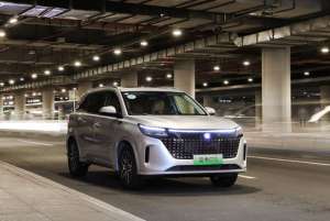 都是10万左右插混SUV；蓝电E5对比启辰大V DD-i；选谁更划算