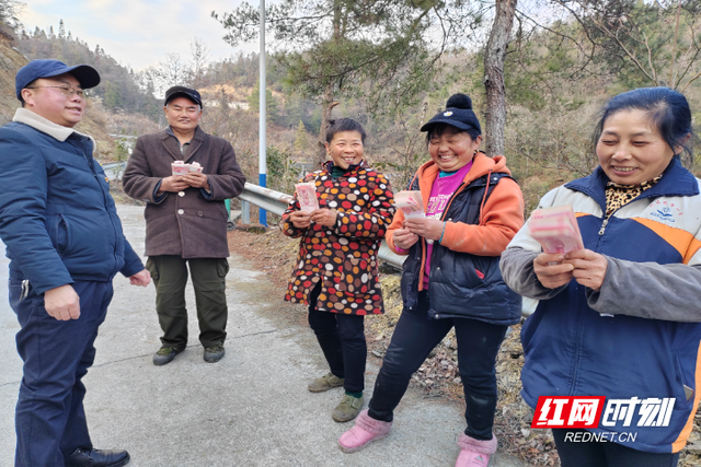 永定区王家坪镇：集体经济结硕果 村民分红过大年