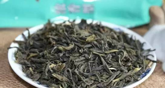 老茶客分享：3个饮茶“谣言”，不少茶友都错了，现在知道还不晚