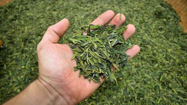 老茶客分享：3个饮茶“谣言”，不少茶友都错了，现在知道还不晚