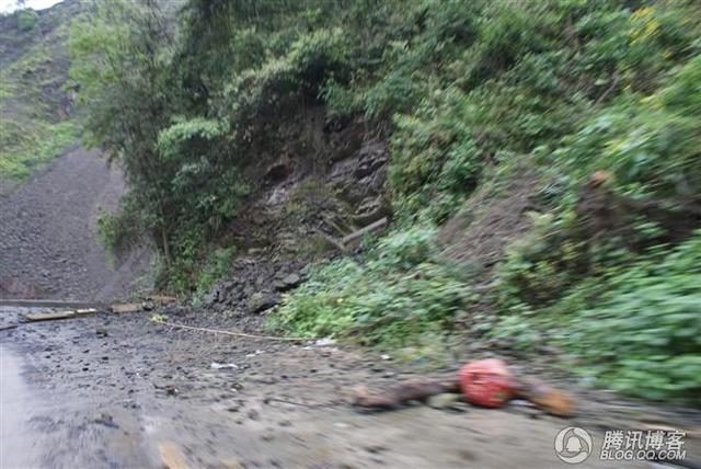 《百媒穿越地震带》之安县：亘古千佛山 无言殇 永收藏……