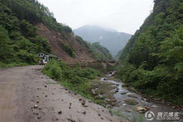 《百媒穿越地震带》之安县：亘古千佛山 无言殇 永收藏……