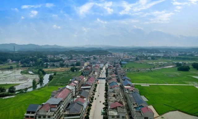 【上饶天下SHOW之万年县】万年这个乡是苏东坡后裔居住地，如今是特色文旅乡村！