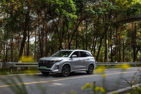 插混SUV：蓝电E5与启辰大V DD-i，谁更值得期待？