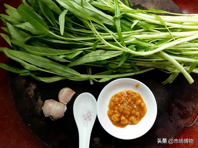 家常粤菜：普宁豆酱炒空心菜，家庭炉灶胜任有余