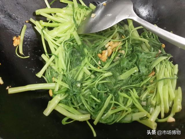 家常粤菜：普宁豆酱炒空心菜，家庭炉灶胜任有余