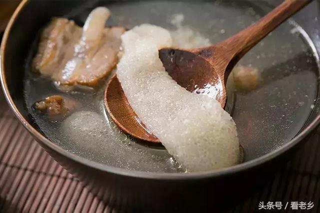 原生态高原竹荪 万山特区精准扶贫