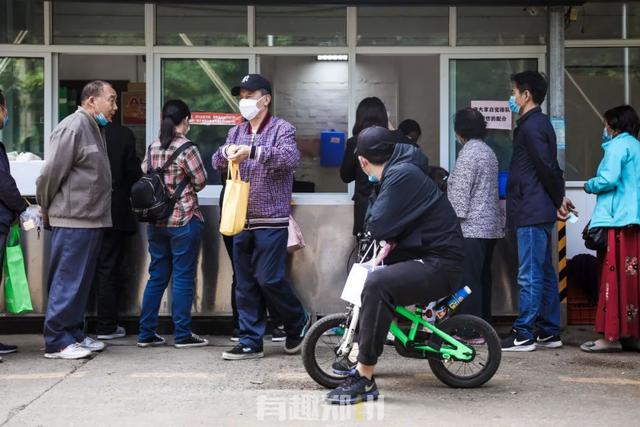 东风路上隐藏的这家牛奶供应处，简单却自有个性