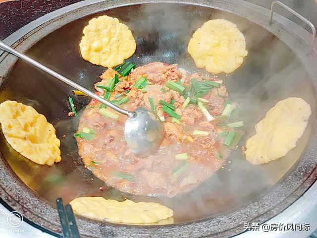 地锅牛肉、地锅牛蛙、地锅老鹅、地锅鱼，鲜嫩好吃