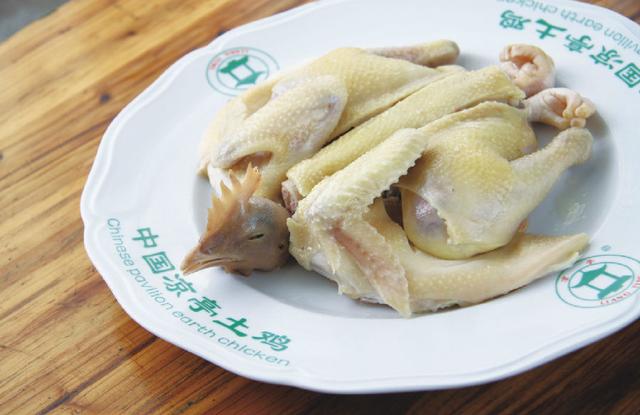 北流凉亭鸡——天鹅幻化的珍禽