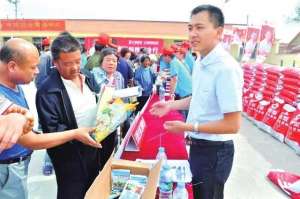 蚯蚓养殖与培训(天津市劳模贾京华：“乡亲想学养殖蚯蚓，咱免费教”)