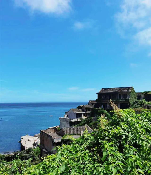 浙江舟山，海的那边有座嵊山岛，面朝大海的梦想村落却空无一人