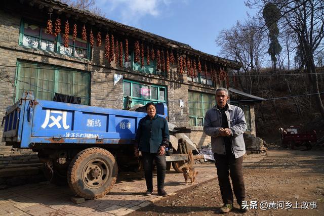 7旬农民大爷养山鸡被野生动物袭扰，请下不花钱保镖一举两得