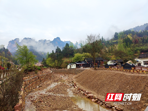 武陵源区中湖乡：“野鸡”变“凤凰” 风貌改造撬动乡村旅游“大升级”