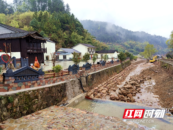 武陵源区中湖乡：“野鸡”变“凤凰” 风貌改造撬动乡村旅游“大升级”