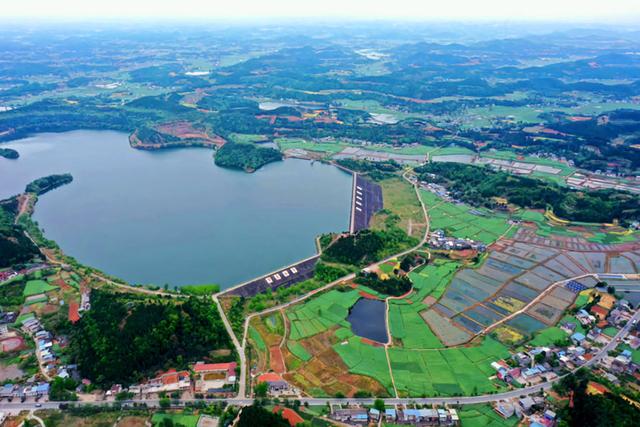 四川中江：零成本液体有机肥催生绿色生态产业