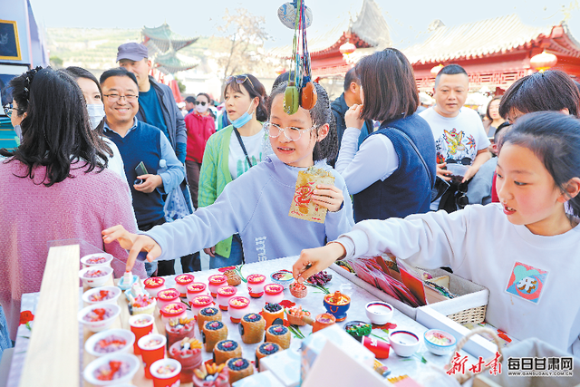 甘肃省非物质文化遗产“组团”亮相天水——文旅融合讲好非遗传承发展的“甘肃故事”