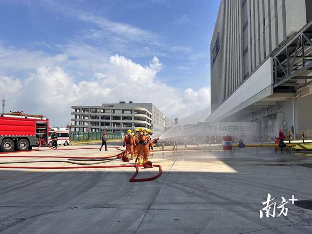 实战锤炼安全意识！直击南沙龙穴街液氨泄漏综合应急演练现场