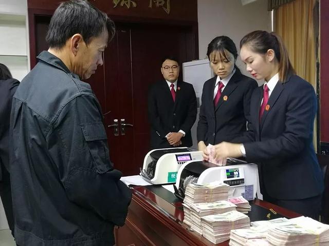 第二十五期“决胜执行难—广西执行风暴”全媒体直播活动在柳州举行