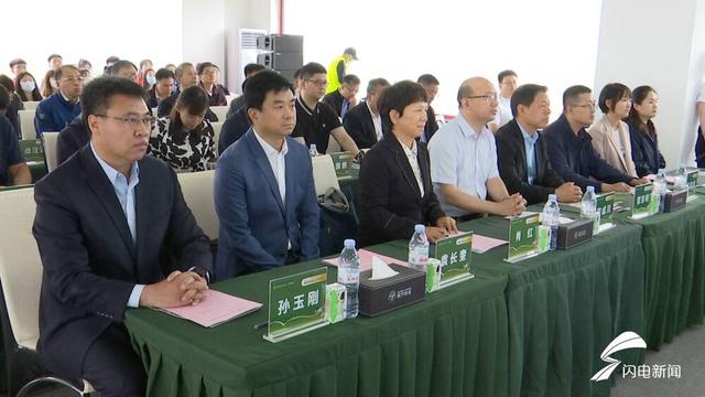 绿色牧场公众开放日活动走进山东省最大奶牛养殖基地