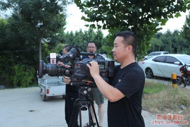 阳信TV协助CCTV拍摄《金蝉养殖能人张树彪》