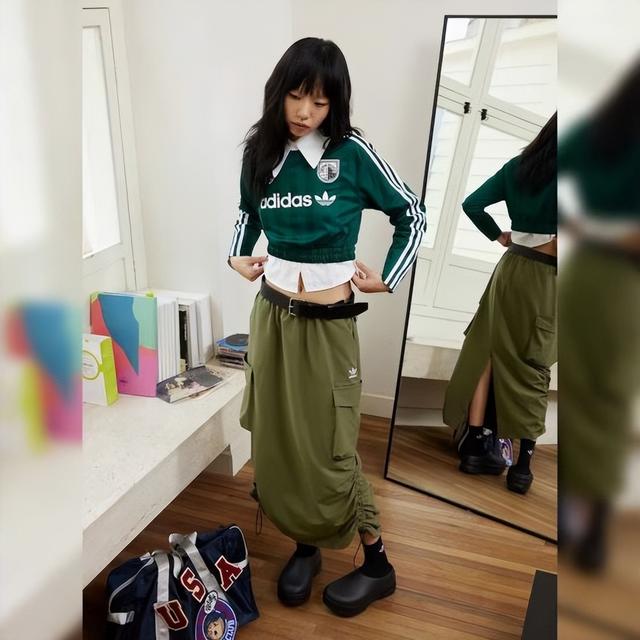 阿迪达斯穿搭指南来了！揭秘三叶草女孩的时尚OOTD