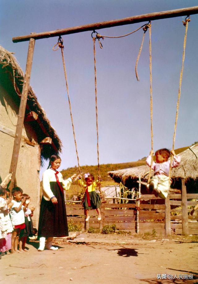 朝鲜族姑娘申淑子，1960年曾是长白山麓一个偏僻山村的幼儿教师