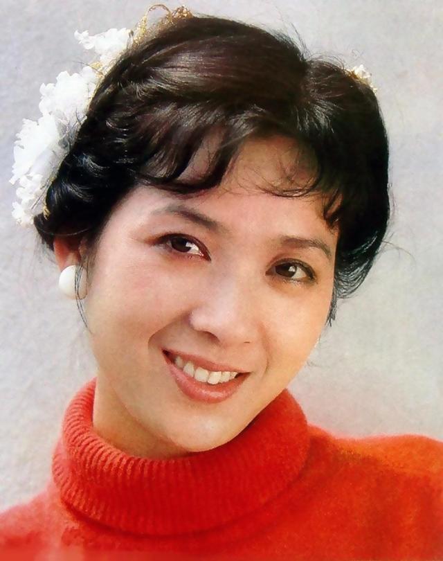 1986年龚雪被造谣牵扯流氓大案，远走美国，今67岁幸福得让人眼红