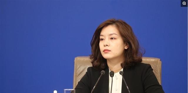 外交冷美人张京，17岁拒绝清北，16分钟口译封神，曾回应为何不笑