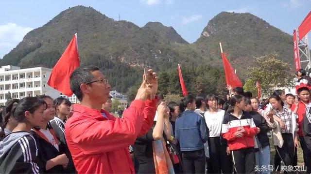 西畴县第二中学2018年备考冲刺誓师大会