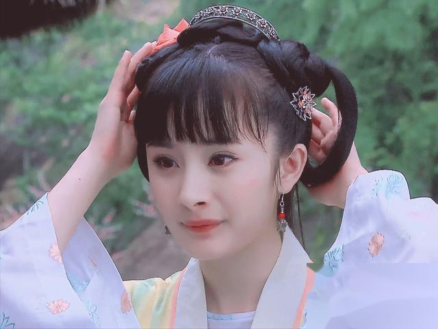 天生“狐狸眼”的4位女星，个个妩媚灵动，都是绝色美女