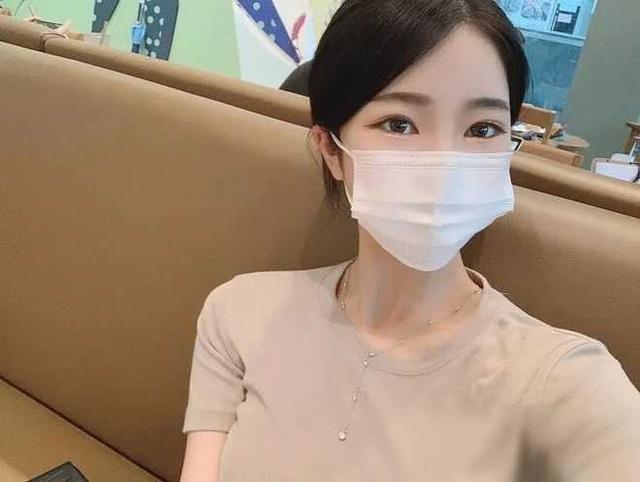 谭竹胖猫绝非个例！美女乘务长：学妹当职业捞女，月入15-20