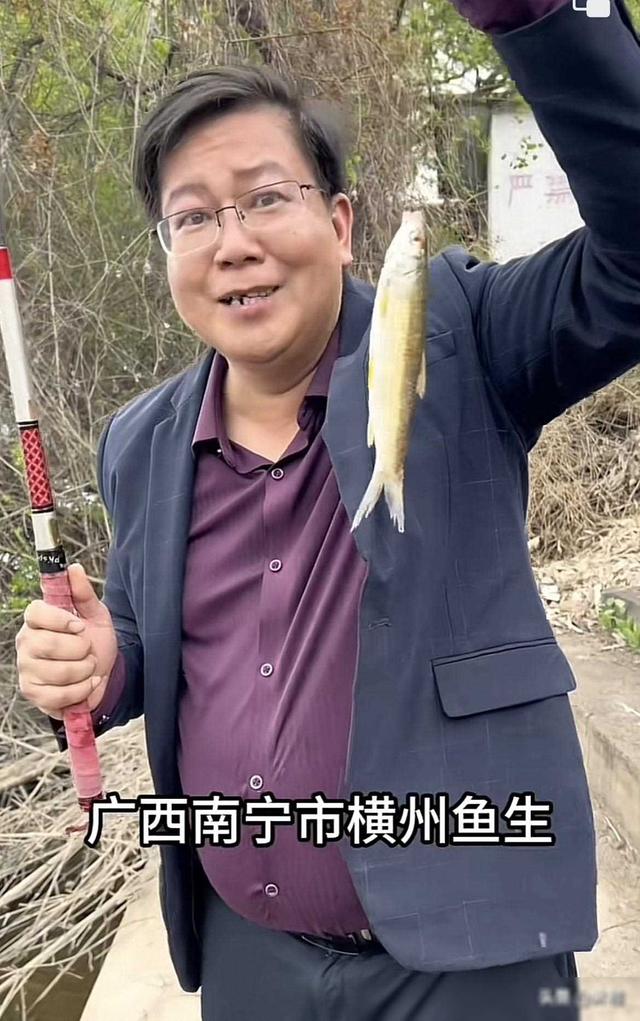 笑不活了！让领带鱼跳张元英的转圈舞，“鱼生”让我们都懵了！