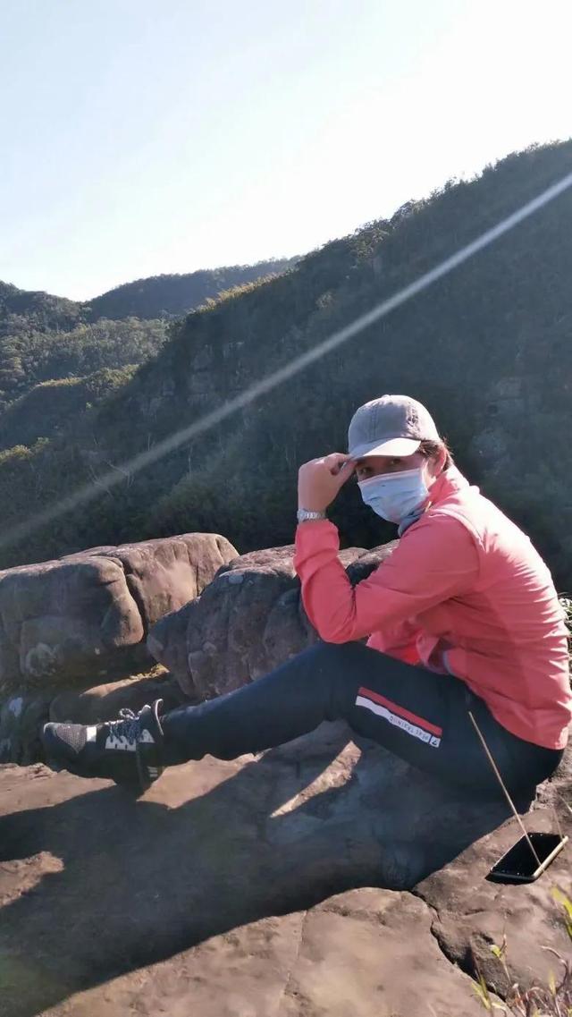 大片！钦州美女摩友三登王岗山！前两次失望而归，这次终于登顶