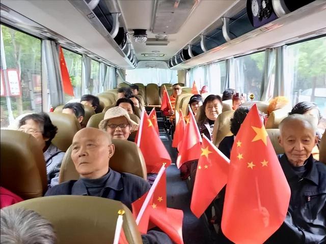 来中国旅游，一个月后哭着表示：中国男人太适合嫁了