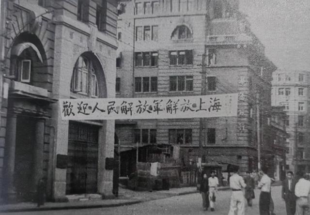 1955年，上海一女特务被捕，真实身份曝光引轰动：她是个男人