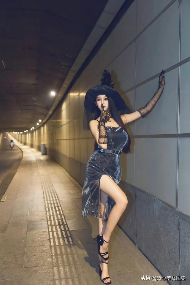 夜间模式美女图片