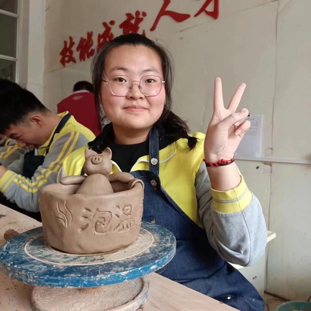 励志!潍坊两名听力障碍女生圆梦大学