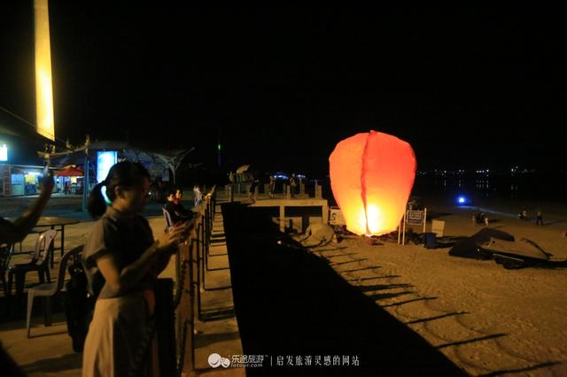 风车海湾，我和美女们观潮弄海抓章鱼！