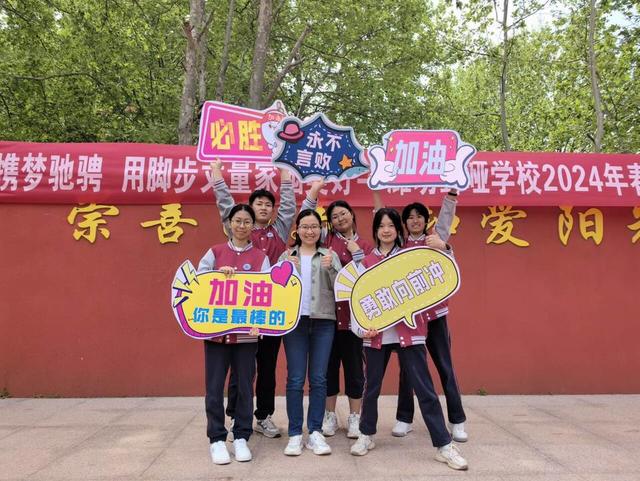 励志!潍坊两名听力障碍女生圆梦大学