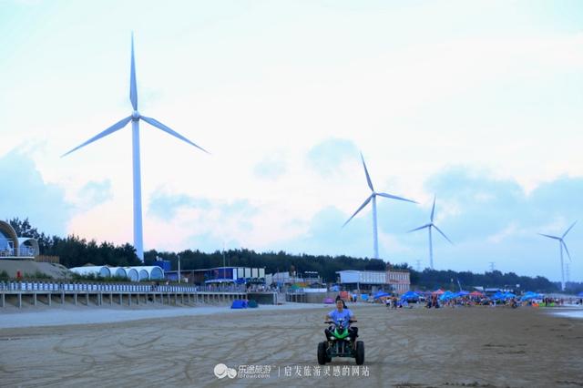 风车海湾，我和美女们观潮弄海抓章鱼！