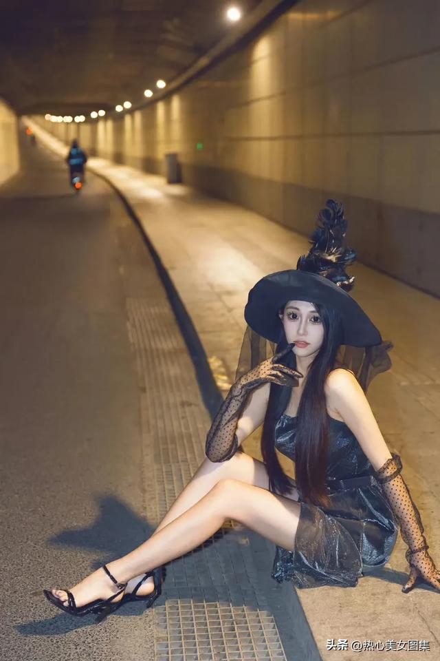 夜间模式美女图片