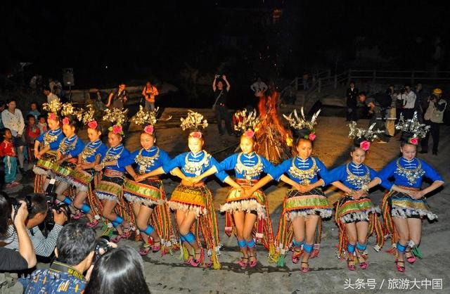 古苗裔竟射杀恋人？揭秘“鸟图腾”部落：“嘎闹”苗族锦鸡舞求爱