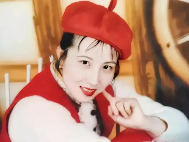 “毒蛇美女”伙同妹夫，杀小三，伤前夫，逃亡24年后，终被抓获